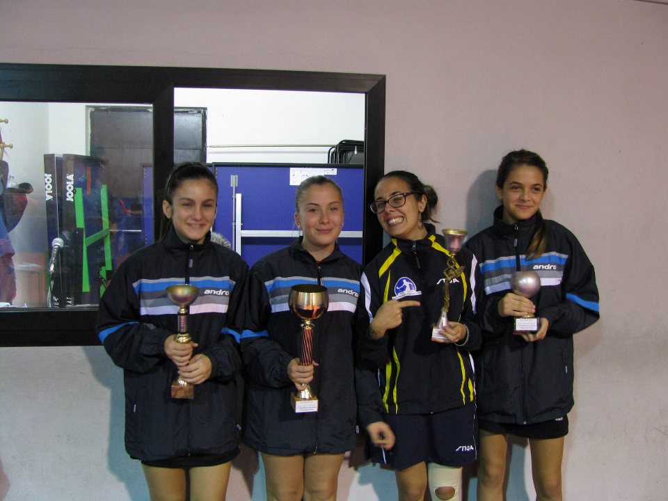 Il podio dei quarta femminili da sx Piras, Ariu, Mura e Mattana (Foto Gianni Pomata)