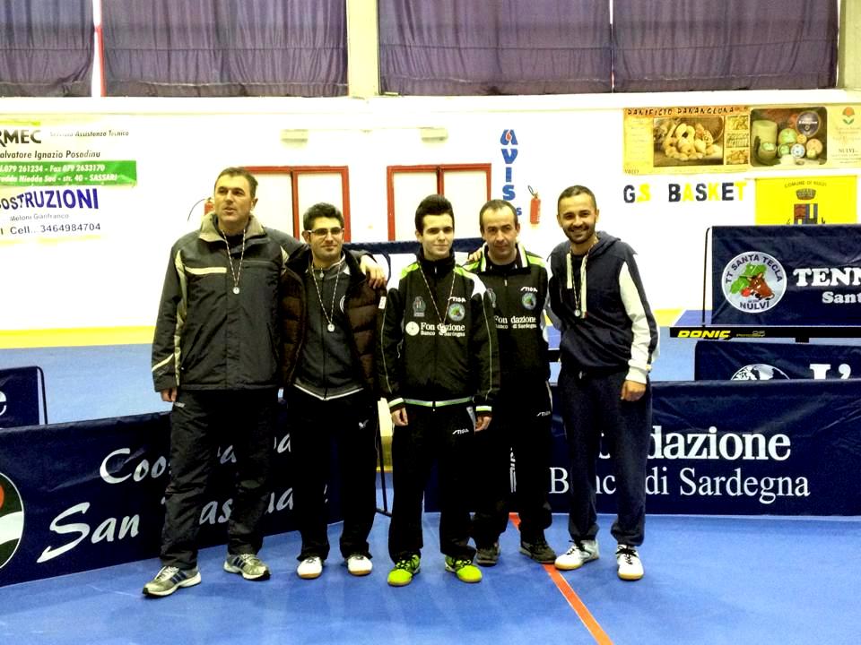 Al centro il vincitore del torneo di Nulvi Francesco Ara assieme a Paganotto, Faedda, Zentile e Pala