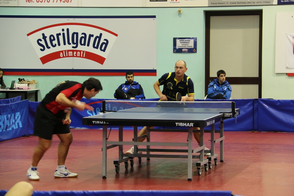 Di spalle Giardina contro il Giallo Blu Kuznetsov (Foto Gianluca Piu)