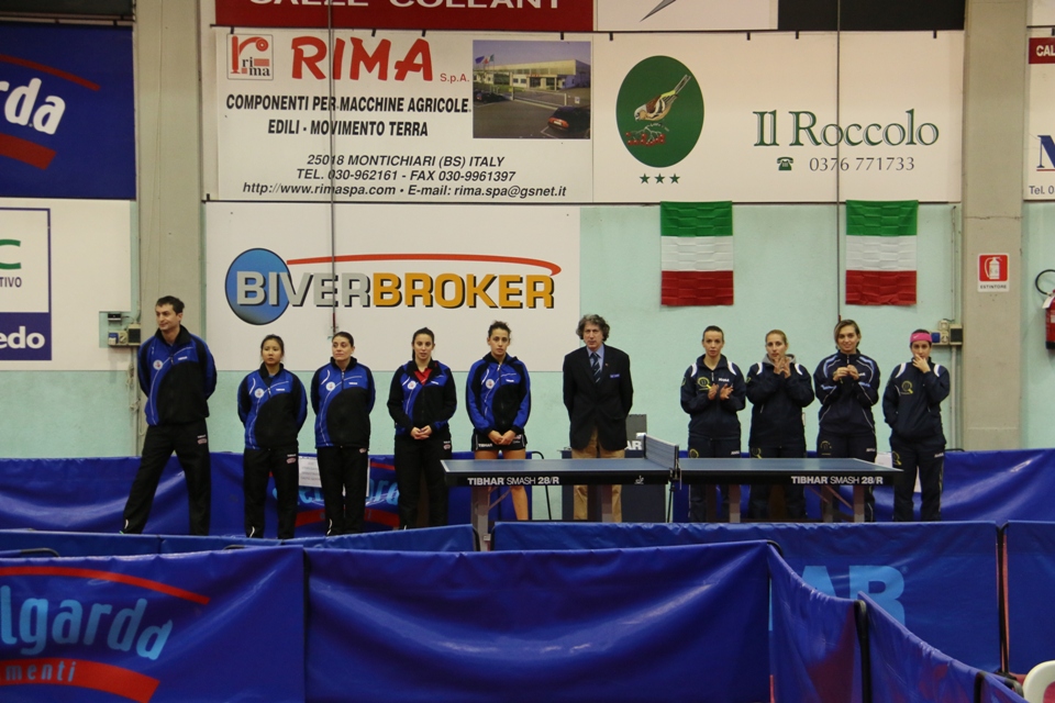 La presentazione della gara femminile (Foto Gianluca Piu)
