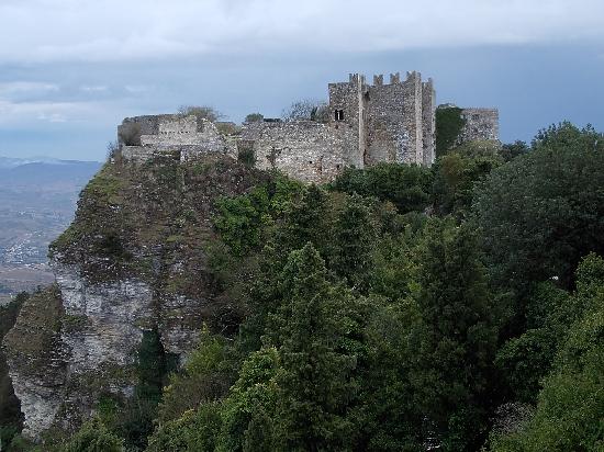 castello-di-erice