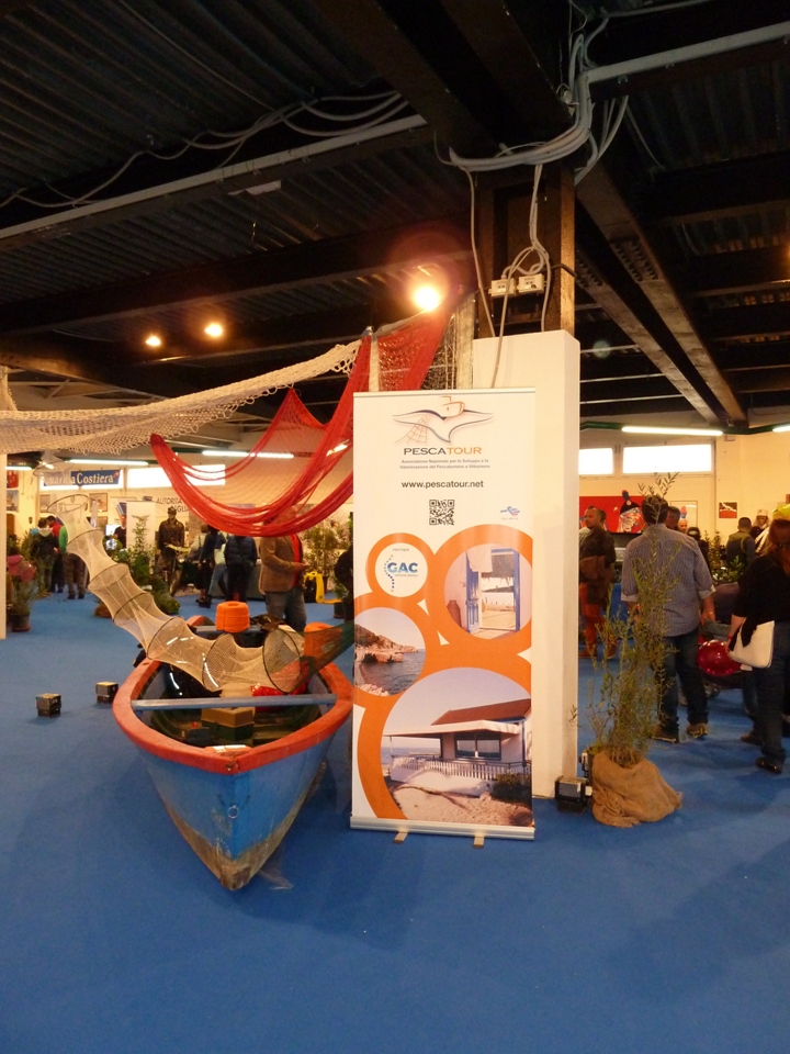 Lo stand del Gac alla Fiera Campionaria della Sardegna (Foto Pescatour)