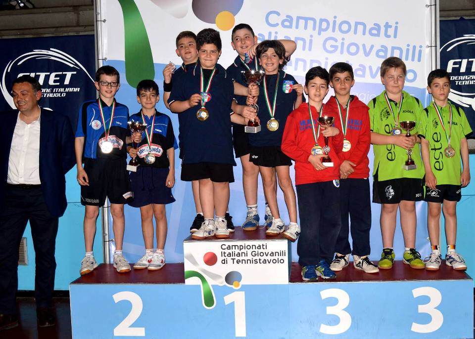 Bronzo Giovanissimi a squadre per il Muravera maschile (Foto Luciano Saiu)