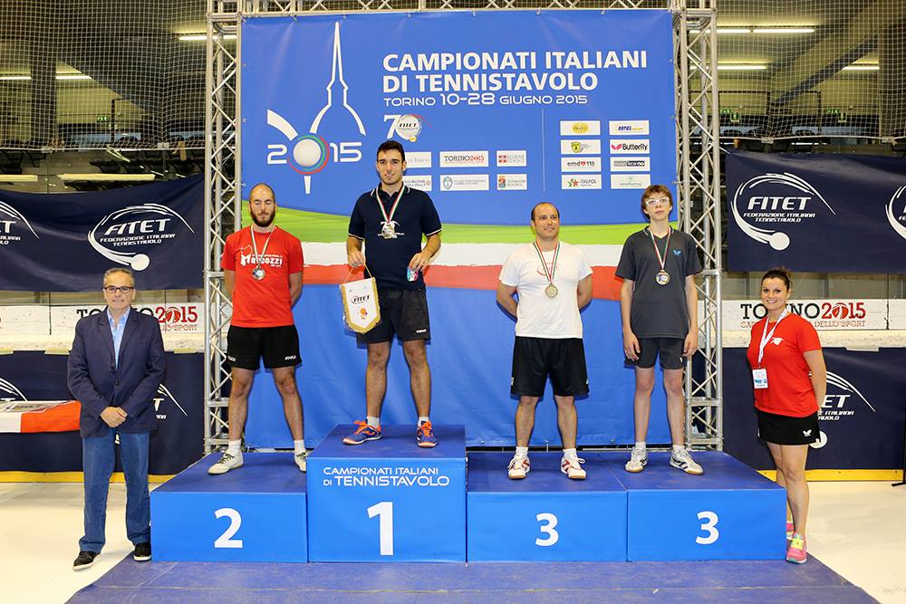 Il podio del singolo maschile quarta categoria (Foto Fitet)
