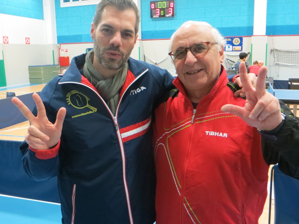 Simone Carrucciu con il presidente del Parma Giuseppe Nuzzi