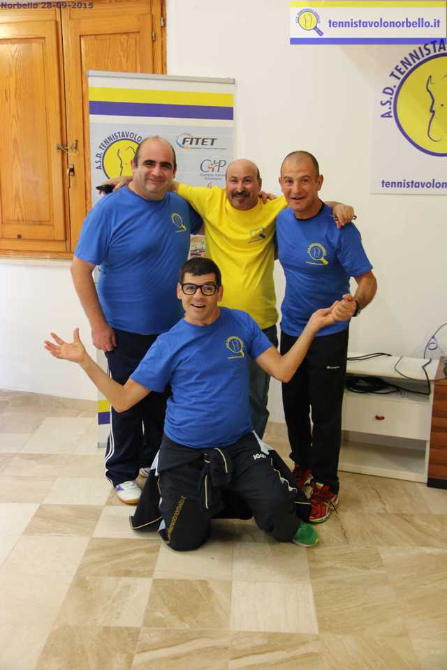 Tore Scotto e il team paralimpico (Foto Gianluca Piu)