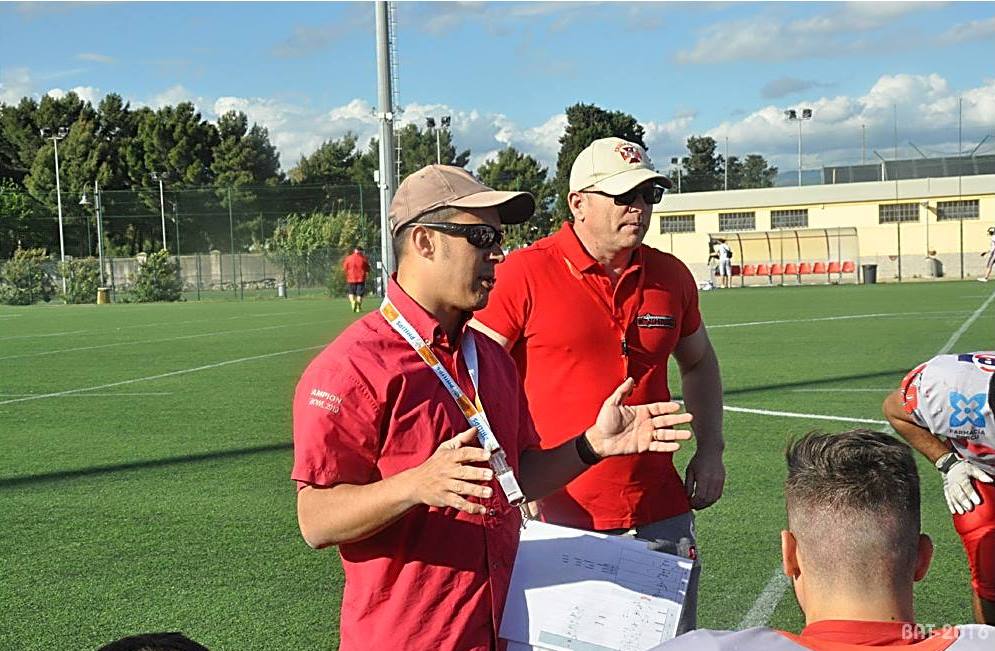 a dx coach Giuseppe Fiorito con l'offensive coordinator Aldo Palmas (Foto Battista Battino)
