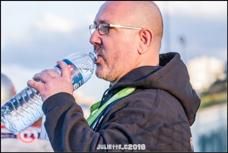 E' ora di dissetarsi per Walter Serra (Foto Giulia Congia)