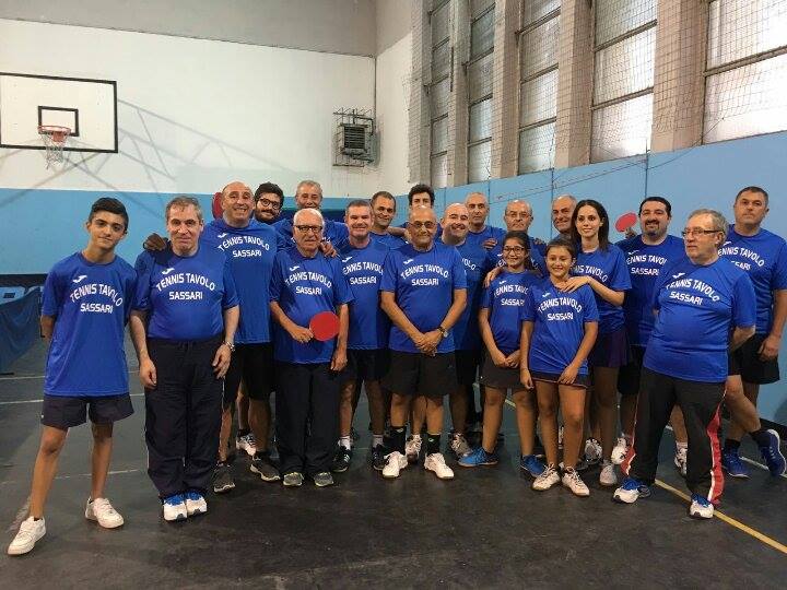 foto-di-gruppo-tennistavolo-sassari