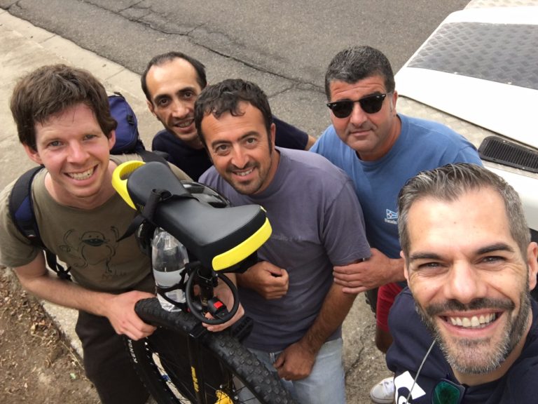 a-dx-il-presidente-simone-carrucciu-con-mathias-il-suo-monociclo-e-altri-cittadini-norbellesi