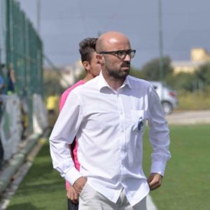 La passione per il calcio, la sua vita, un mister a 360 gradi ecco a Voi “Pep” Denis Fercia ! Calcio